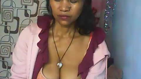 Snapshot of cute_moll chatting on June 9, 7:09 am murielle online show from June 9, 7:09 am