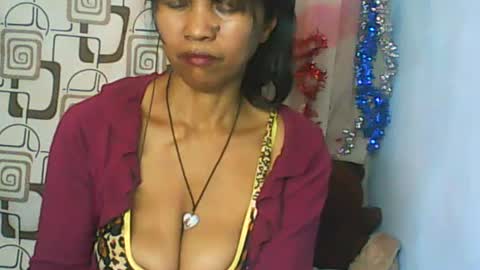 Snapshot of cute_moll chatting on June 25, 9:58 am murielle online show from June 25, 9:58 am