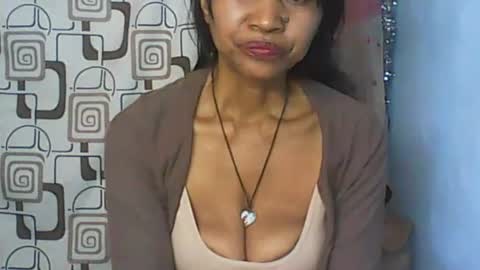 Snapshot of cute_moll chatting on July 14, 7:02 am murielle online show from July 14, 7:02 am
