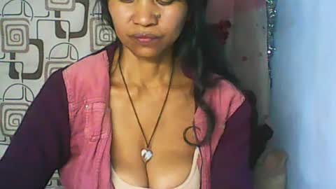 Snapshot of cute_moll chatting on July 14, 7:19 pm murielle online show from July 14, 7:19 pm