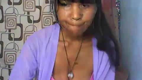 Snapshot of cute_moll chatting on July 19, 9:46 am murielle online show from July 19, 9:46 am