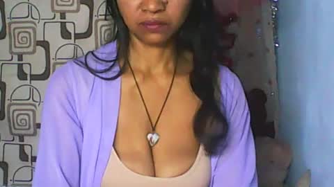 Snapshot of cute_moll chatting on July 21, 2:08 pm murielle online show from July 21, 2:08 pm