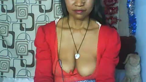 Snapshot of cute_moll chatting on July 31, 1:10 pm murielle online show from July 31, 1:10 pm