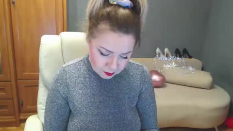 cute_phoenix online show from April 26, 2:15 pm