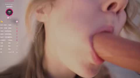 Snapshot of cute_pie_an chatting on February 19, 5:16 am AN online show from February 19, 5:16 am