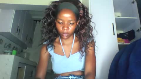 Snapshot of cute_sexy3 chatting on April 20, 9:49 pm SHARON online show from April 20, 9:49 pm
