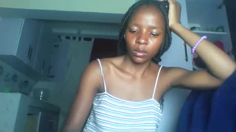 Snapshot of cute_sexy3 chatting on May 31, 7:59 pm SHARON online show from May 31, 7:59 pm