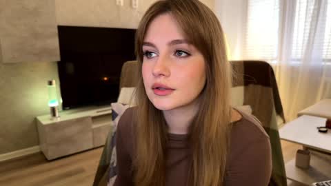 Snapshot of cute_siberian_girl chatting on October 30, 4:25 am Ksenya online show from October 30, 4:25 am