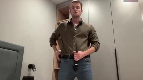 cute_skywalker online show from September 13, 6:29 pm