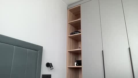 cute_skywalker online show from September 14, 9:41 am