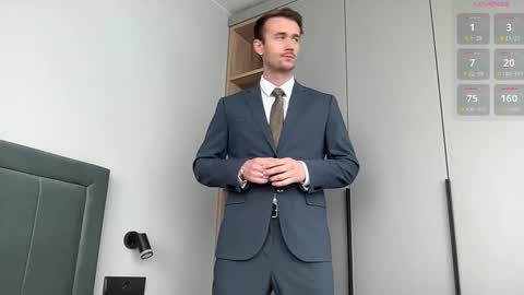 cute_skywalker online show from September 18, 7:43 am