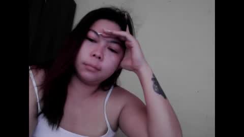 Snapshot of cute_slut09 chatting on May 4, 8:32 am Mimi online show from May 4, 8:32 am