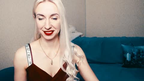 cute_smile_shy online show from January 18, 4:59 am