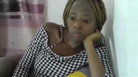 Snapshot of cute_sonny chatting on February 23, 11:44 am cute_sonny online show from February 23, 11:44 am