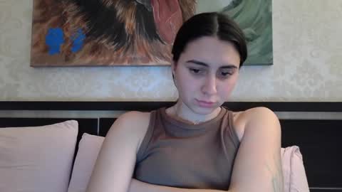 Snapshot of cute_strawberry_ chatting on December 14, 6:41 pm cute_strawberry_ online show from December 14, 6:41 pm