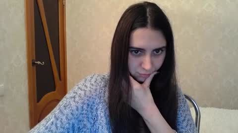 Snapshot of cute_strawberry_ chatting on December 15, 7:13 am cute_strawberry_ online show from December 15, 7:13 am