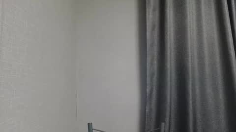 Snapshot of cute_strawberry_ chatting on December 25, 7:56 pm cute_strawberry_ online show from December 25, 7:56 pm