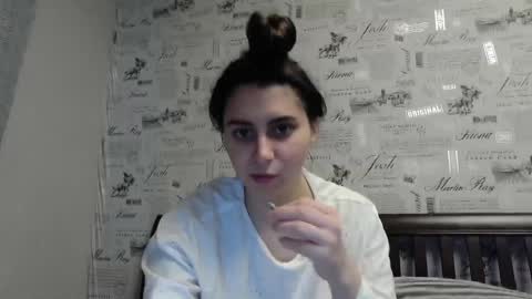 Snapshot of cute_strawberry_ chatting on January 8, 10:04 am cute_strawberry_ online show from January 8, 10:04 am