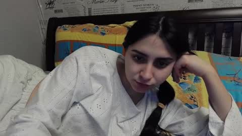 Snapshot of cute_strawberry_ chatting on January 8, 7:24 pm cute_strawberry_ online show from January 8, 7:24 pm