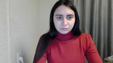 Snapshot of cute_strawberry_ chatting on January 25, 2:36 pm cute_strawberry_ online show from January 25, 2:36 pm