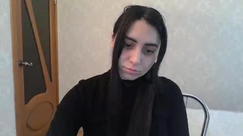 Snapshot of cute_strawberry_ chatting on February 22, 12:19 pm cute_strawberry_ online show from February 22, 12:19 pm