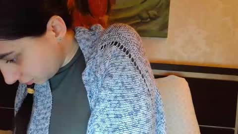 Snapshot of cute_strawberry_ chatting on February 23, 6:01 pm cute_strawberry_ online show from February 23, 6:01 pm