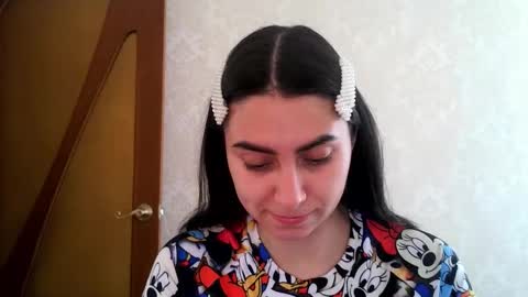 Snapshot of cute_strawberry_ chatting on October 21, 6:14 am cute_strawberry_ online show from October 21, 6:14 am