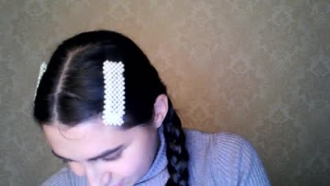 Snapshot of cute_strawberry_ chatting on October 21, 6:41 pm cute_strawberry_ online show from October 21, 6:41 pm