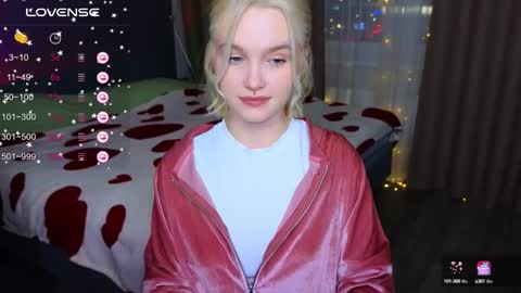 Sue online show from March 1, 4:44 pm