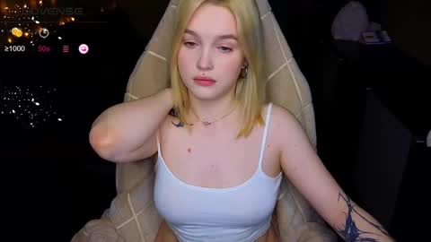 Sue online show from October 13, 6:08 pm