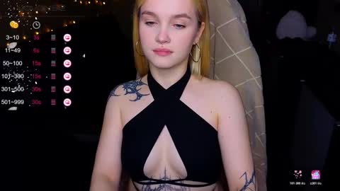 Sue online show from November 4, 9:58 pm