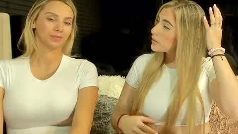 WANNA SEE MORE OF TWINS              online show from May 16, 3:14 am