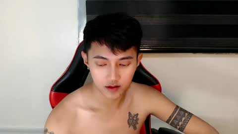 Snapshot of cuteasiancock98 chatting on June 19, 1:54 am Steph online show from June 19, 1:54 am