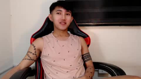 Snapshot of cuteasiancock98 chatting on July 16, 10:49 pm Steph online show from July 16, 10:49 pm