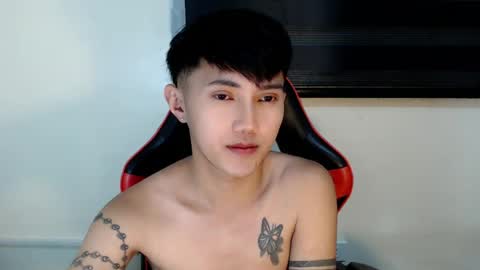 Snapshot of cuteasiancock98 chatting on July 17, 6:35 pm Steph online show from July 17, 6:35 pm