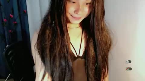 cuteasianlee online show from March 16, 5:39 pm