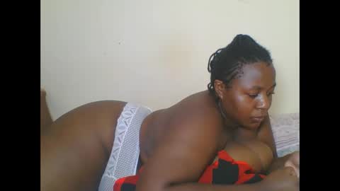 Snapshot of cuteaurel chatting on May 6, 11:48 am AURELIA online show from May 6, 11:48 am