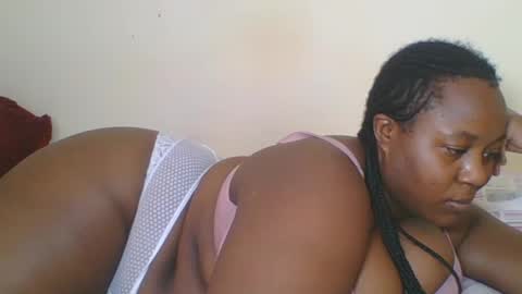 Snapshot of cuteaurel chatting on June 19, 10:52 am AURELIA online show from June 19, 10:52 am