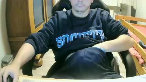 Cuteboy090 online show from September 22, 1:35 pm