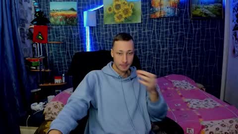 cuteboy228 online show from January 7, 1:24 pm