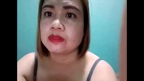 Snapshot of cutechey06 chatting on December 10, 9:54 pm Sky online show from December 10, 9:54 pm