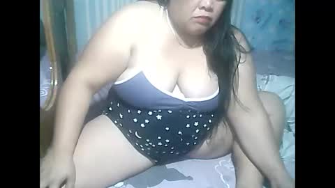 cutechubbyasian online show from March 22, 1:47 pm