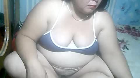 Snapshot of cutechubbyasian chatting on August 1, 2:27 pm cutechubbyasian online show from August 1, 2:27 pm