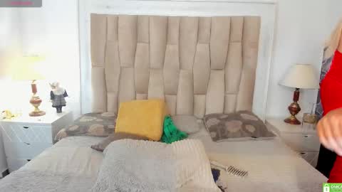 cutedollbabihotts online show from February 27, 3:23 pm