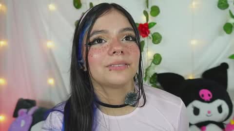 Snapshot of cutee_andrea chatting on May 30, 4:20 am Andrea 3 online show from May 30, 4:20 am