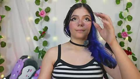 Snapshot of cutee_andrea chatting on June 2, 2:35 am Andrea 3 online show from June 2, 2:35 am