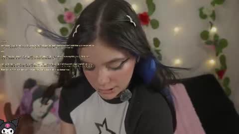 Snapshot of cutee_andrea chatting on June 17, 3:09 am Andrea 3 online show from June 17, 3:09 am