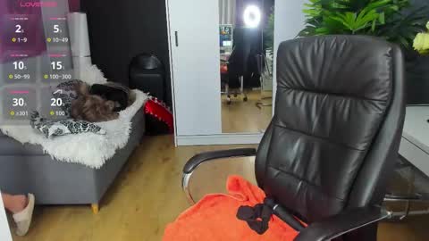 Lexy online show from November 20, 6:18 pm