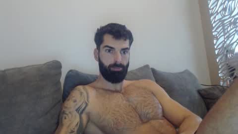 cuteeboy online show from November 6, 6:14 am