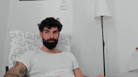 cuteeboy online show from February 21, 8:59 am